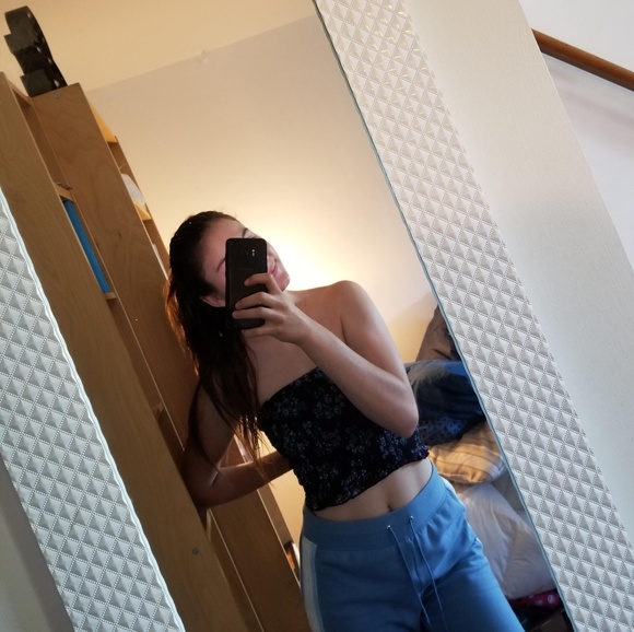 Floral crop top - Picture 2 of 2